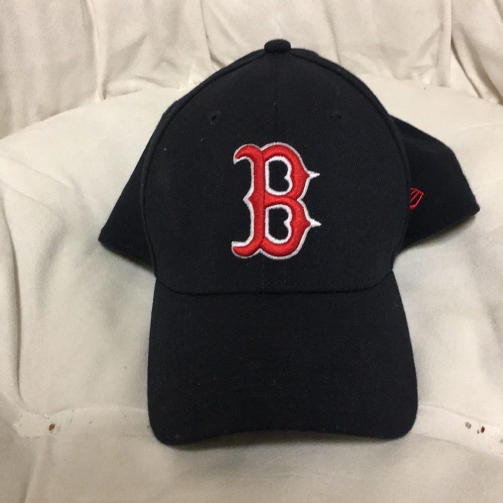 Fitted unisex Red Sox hat